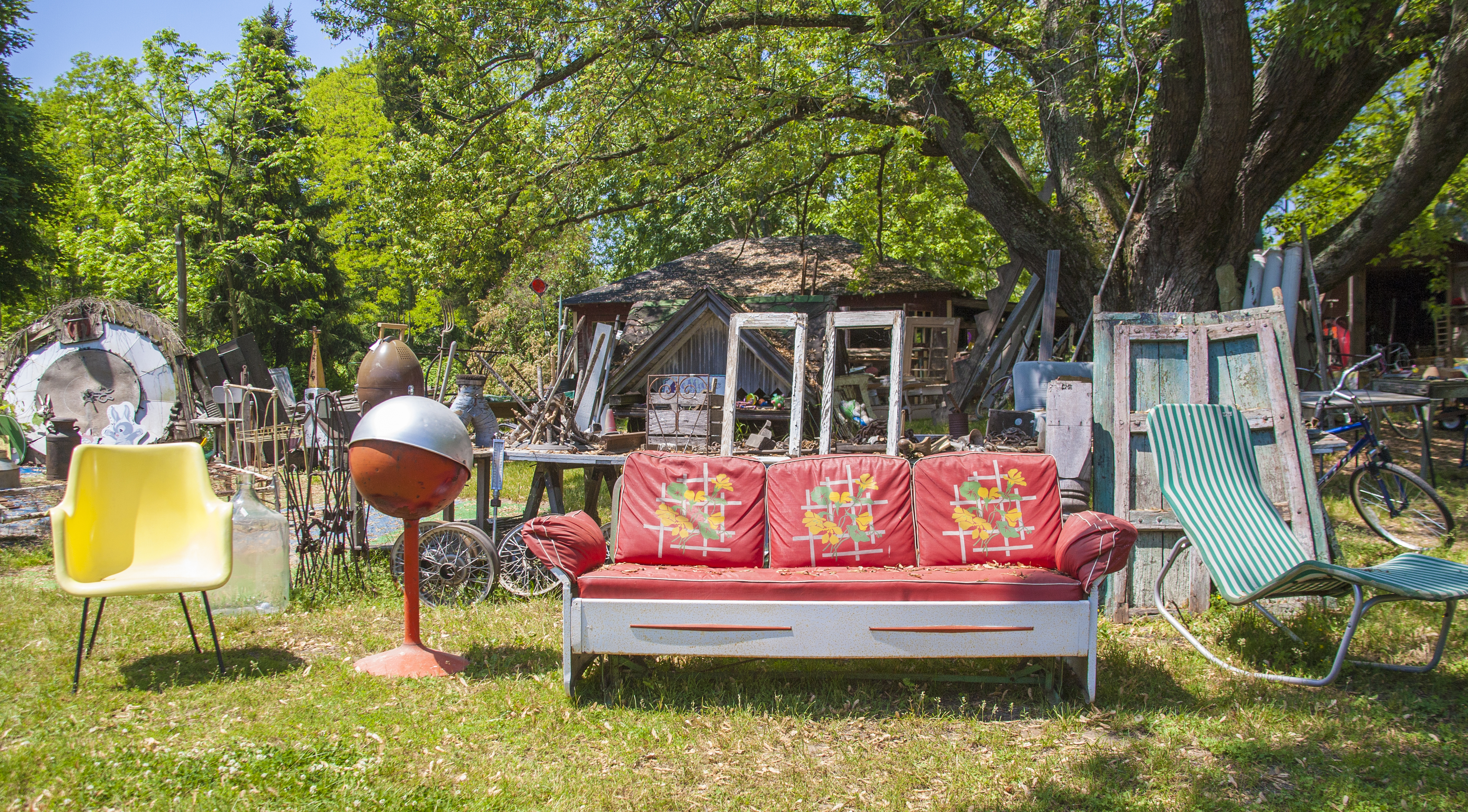 Saugatuck. Sunshine Junque.